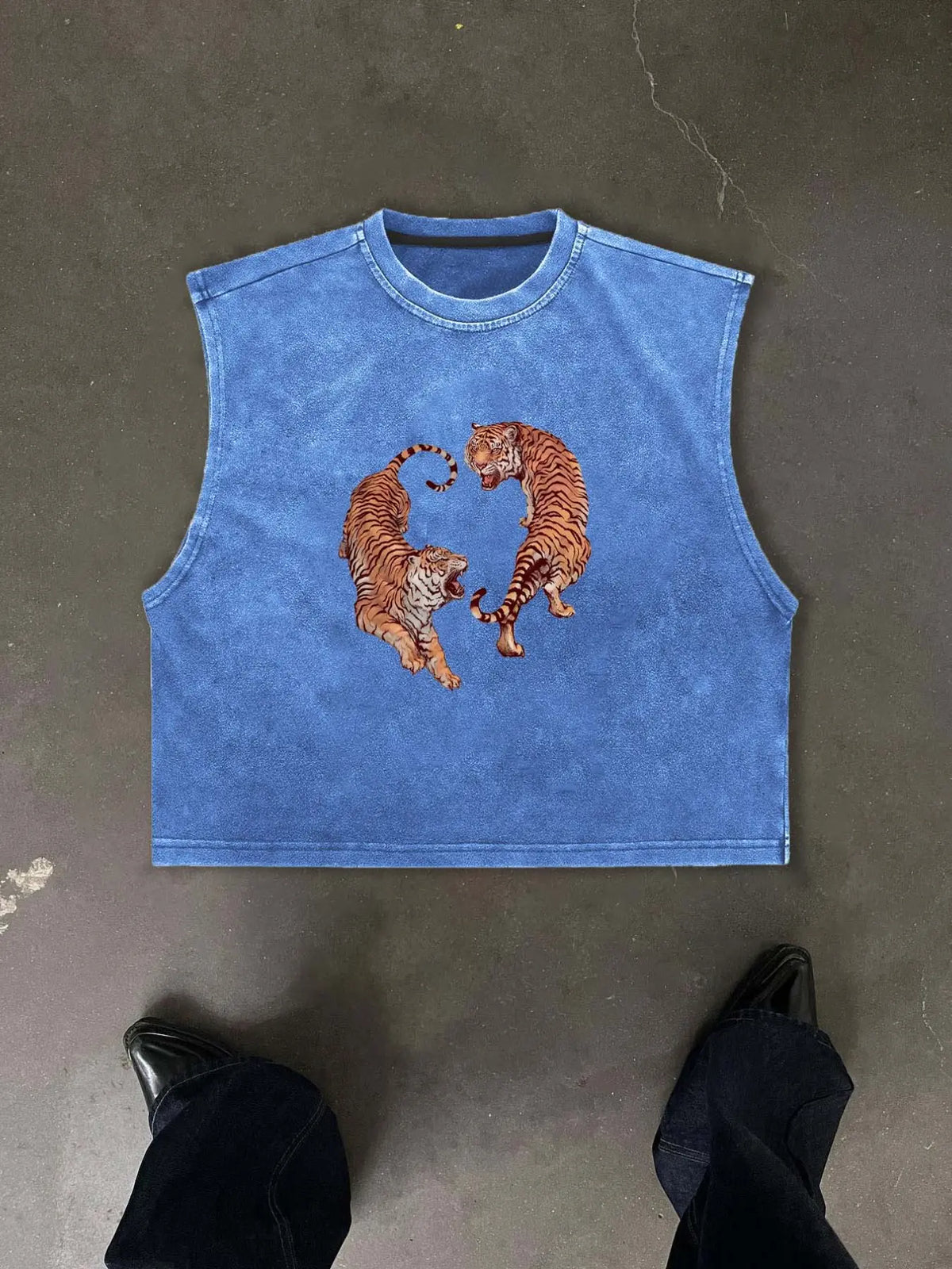 Men's Vintage Washed Animal Tiger Graphic Aesthetic Cropped Urban Street Tank Top, Sleeveless Casual Streetwear, Workout Athletic Muscle Shirt, Sporty Fitted Design, Menswear, Muscle Singlet, Vest Tops