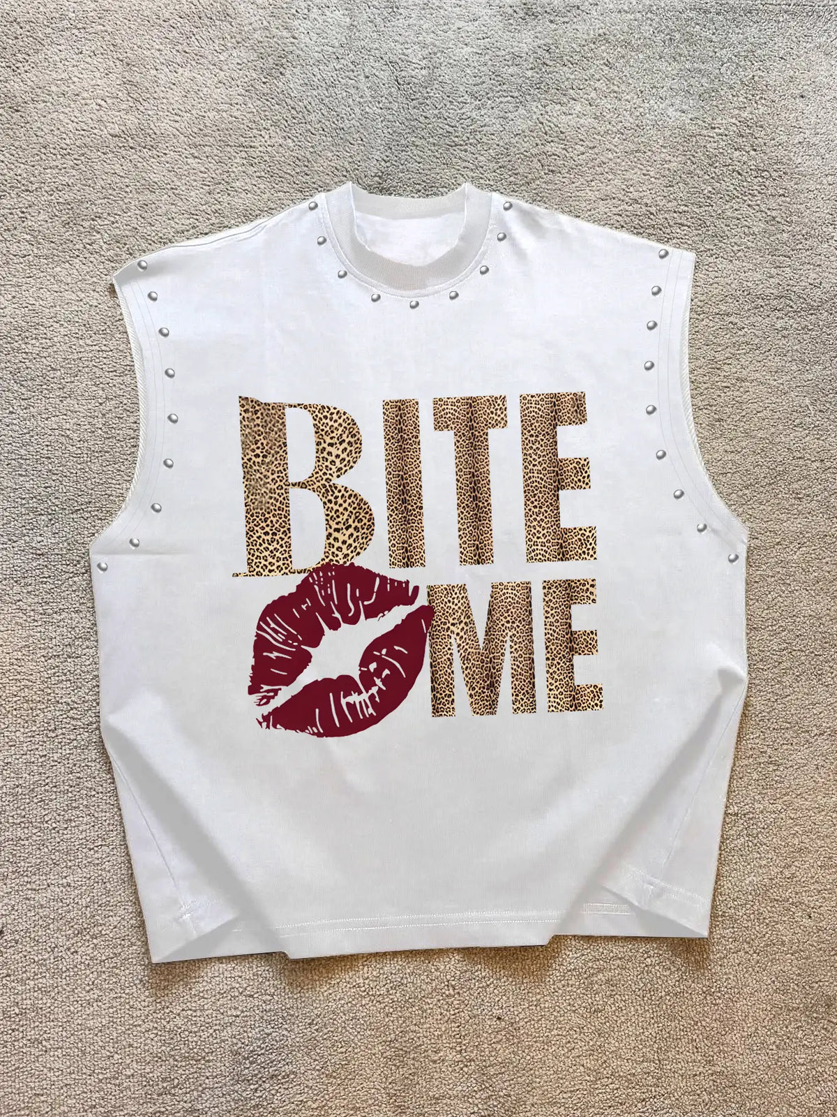 Men's Casual Vest with Stud Design and Leopard Print Letters, Loose Fit Sleeveless Printed Top, Daily Wear, Four Seasons Clothing, Graphic Vest, Sleeveless Clothes